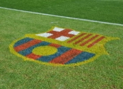 九游娱乐-巴萨险胜里昂，拉莫斯乌龙送礼英超，豪门对决再起风云