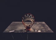 九游娱乐网页-当爱德华兹时间降临，欧冠淘汰赛之夜的独舞与启示