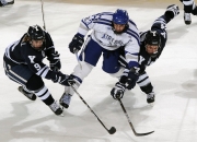 九游app下载-库里制胜三分如利剑出鞘，湖人火力全开轻取上海队