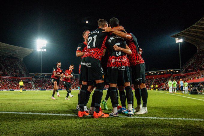 塞维利亚客场取胜,取得赛季首胜 塞维利亚客场取胜,取得赛季首胜