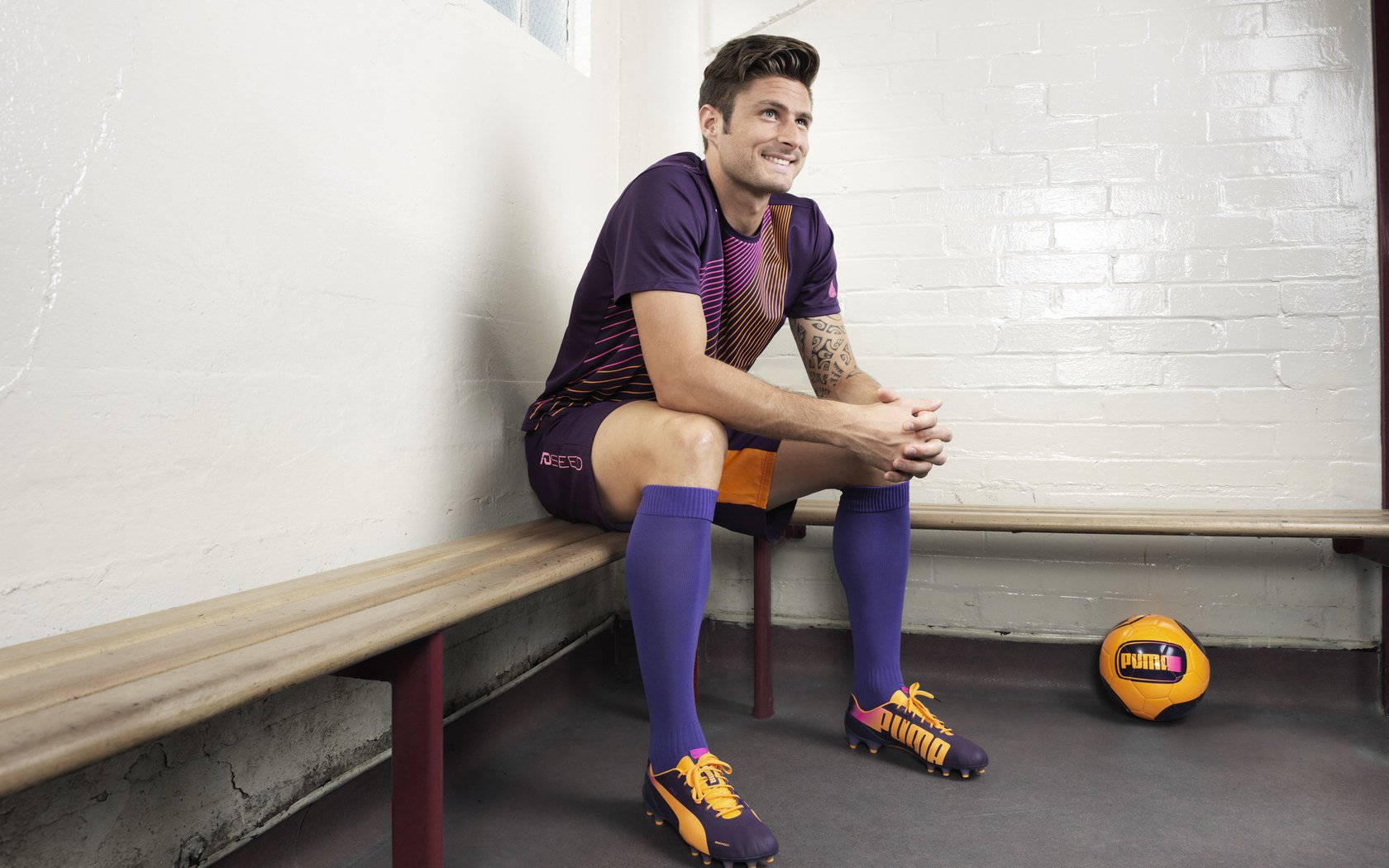 欧冠淘汰赛焦点战，快船拿下上海队