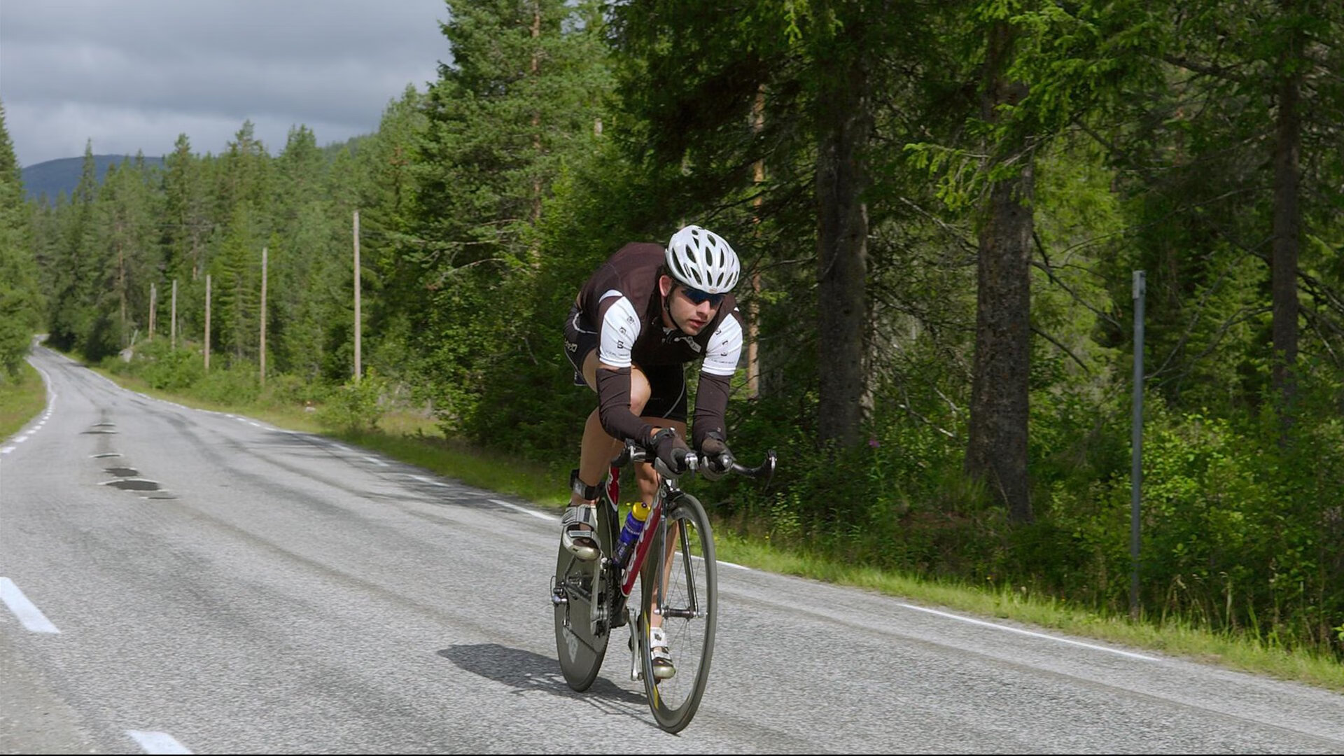 教科书级表现!切特统治攻防两端,勇士力克上海队展现冠军底蕴